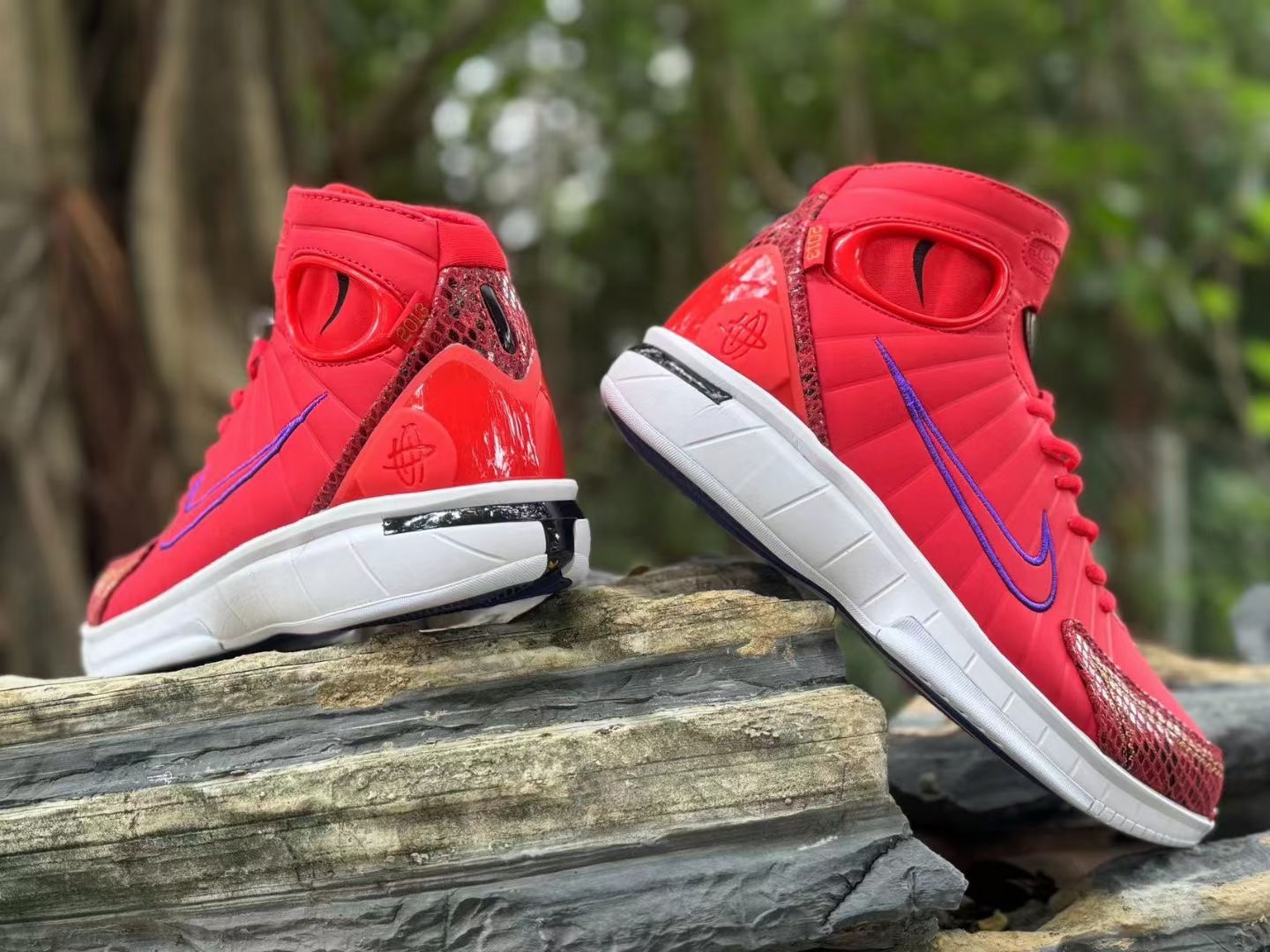 Nike Air Zoom Huarache 2K4 Red Black Mamba